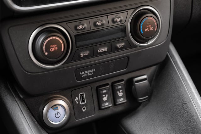 2021 NISSAN LEAF - 33