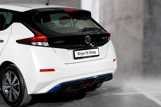2021 NISSAN LEAF - 12