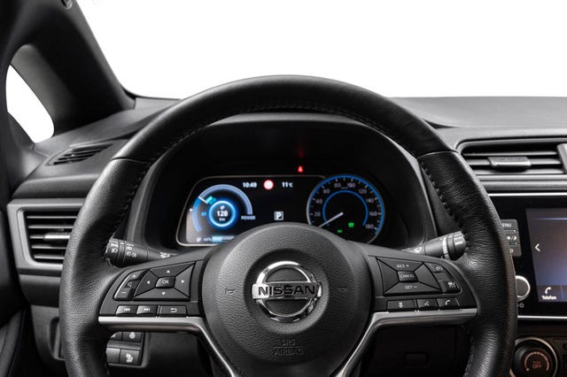 2021 NISSAN LEAF - 21