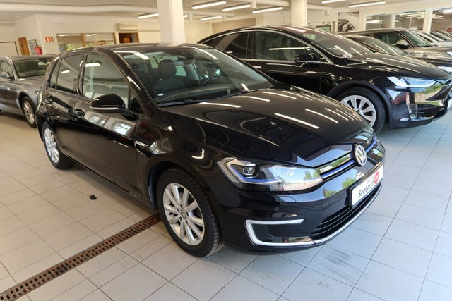 2018 VOLKSWAGEN GOLF - 9