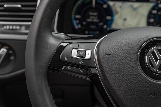2018 VOLKSWAGEN GOLF - 28
