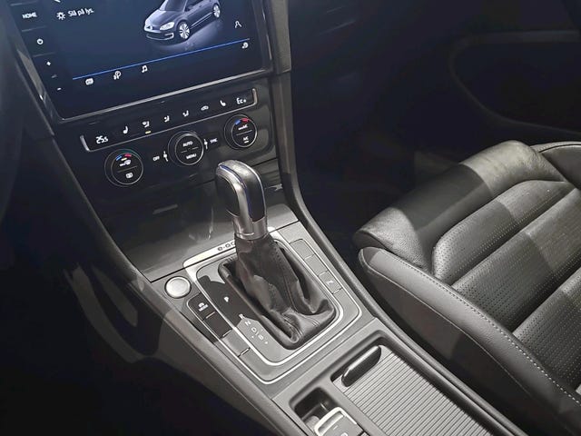 2019 VOLKSWAGEN GOLF - 13