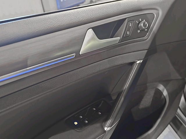 2019 VOLKSWAGEN GOLF - 12