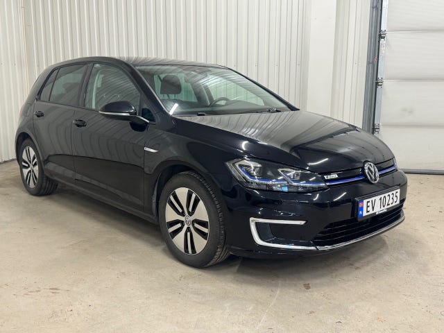WVWZZZAUZJ8909974 2018 VOLKSWAGEN GOLF-1