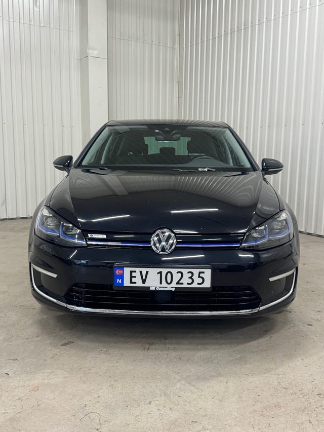 WVWZZZAUZJ8909974 2018 VOLKSWAGEN GOLF-2