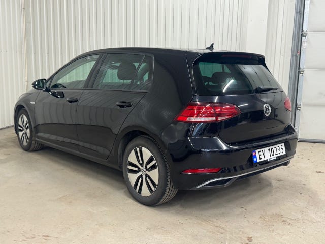WVWZZZAUZJ8909974 2018 VOLKSWAGEN GOLF-3