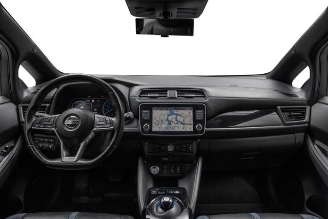 2021 NISSAN LEAF - 12