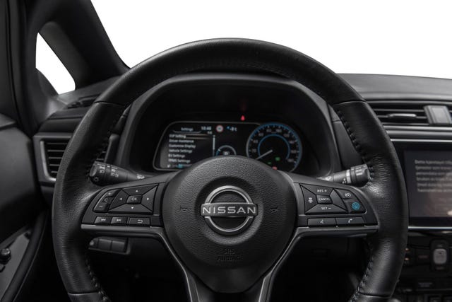 2022 NISSAN LEAF - 15