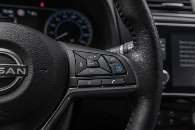 2022 NISSAN LEAF - 16