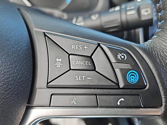 2018 NISSAN LEAF - 16