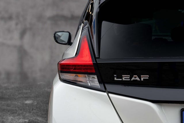 2021 NISSAN LEAF - 8