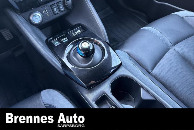 2020 NISSAN LEAF - 17