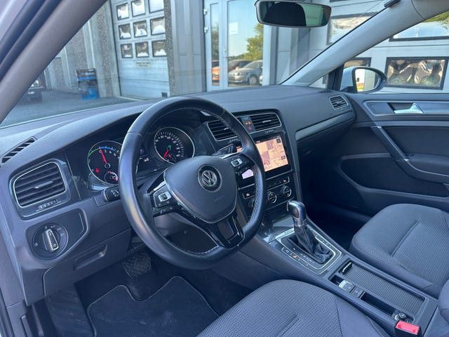 2019 VOLKSWAGEN GOLF - 13