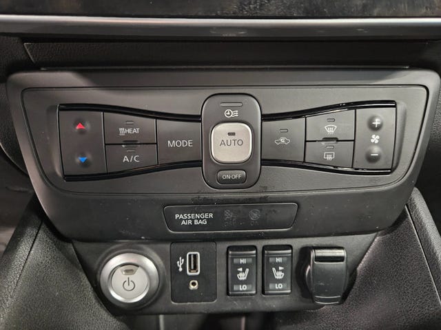 2021 NISSAN LEAF - 19