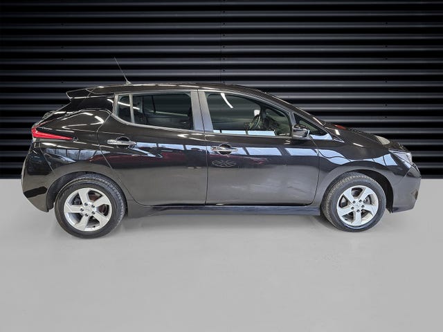 SJNFAAZE1U0129185 2021 NISSAN LEAF-5