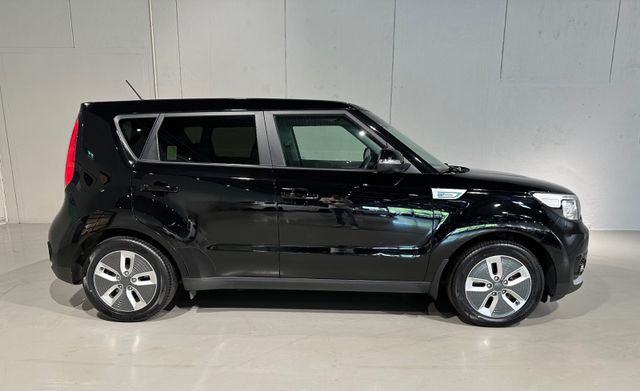 KNAJX81EFK7038968 2019 KIA SOUL-1