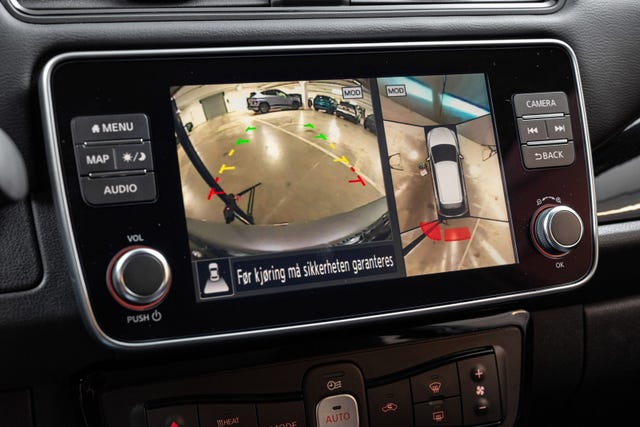 2022 NISSAN LEAF - 19