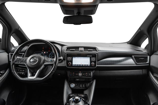 2018 NISSAN LEAF - 10