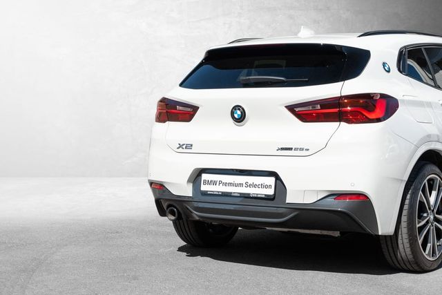 2021 BMW X2 - 29