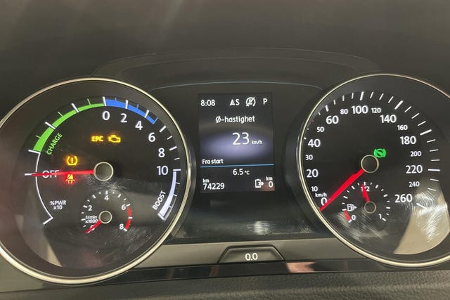 2018 VOLKSWAGEN GOLF - 12