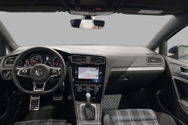 2018 VOLKSWAGEN GOLF - 17
