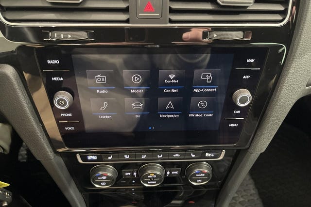 2018 VOLKSWAGEN GOLF - 15