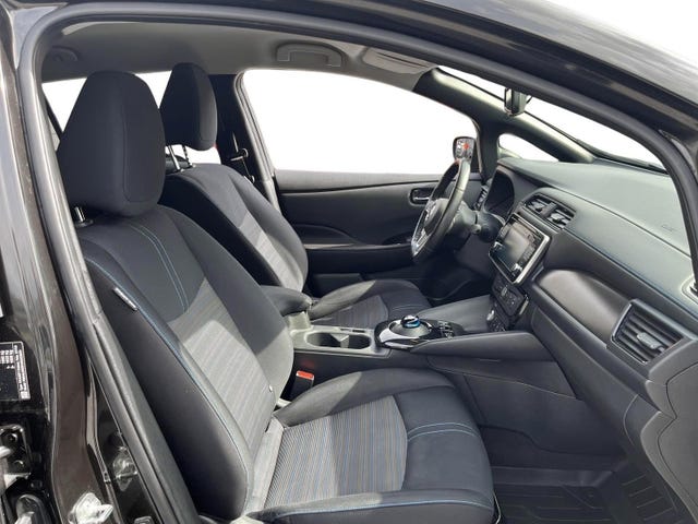2018 NISSAN LEAF - 23