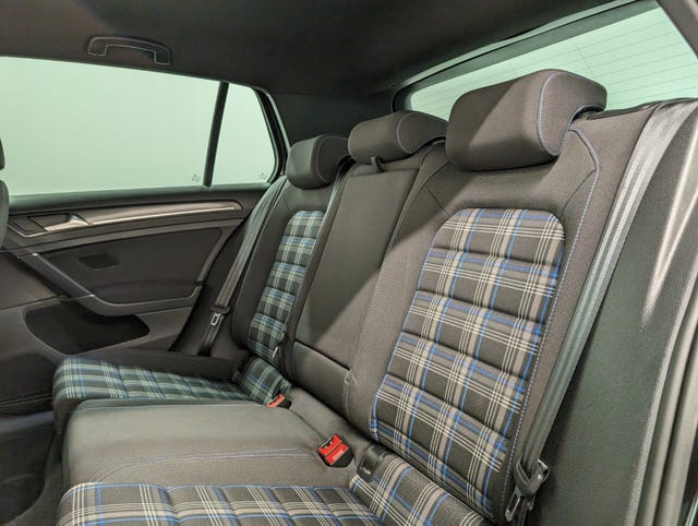 2019 VOLKSWAGEN GOLF - 42