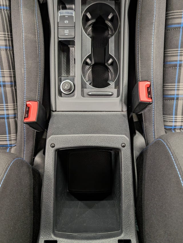 2019 VOLKSWAGEN GOLF - 27