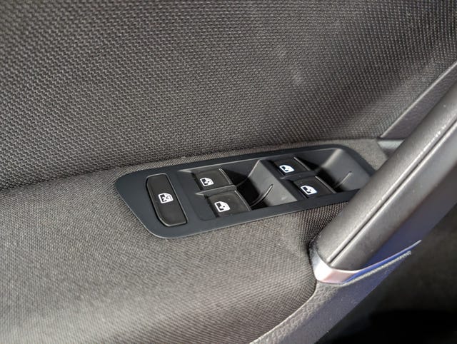 2019 VOLKSWAGEN GOLF - 39