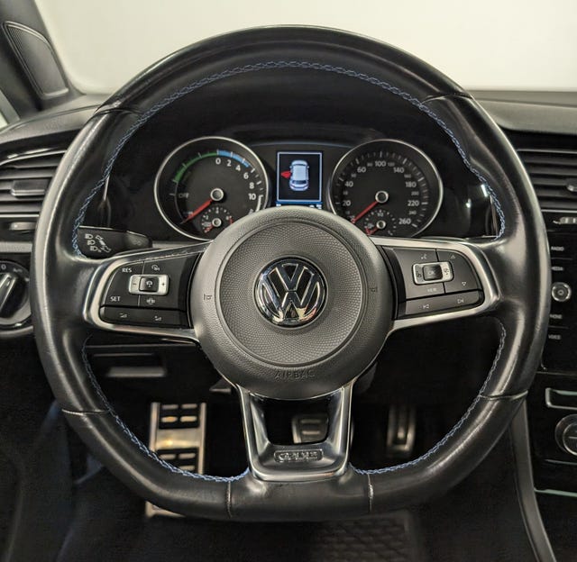 2019 VOLKSWAGEN GOLF - 22
