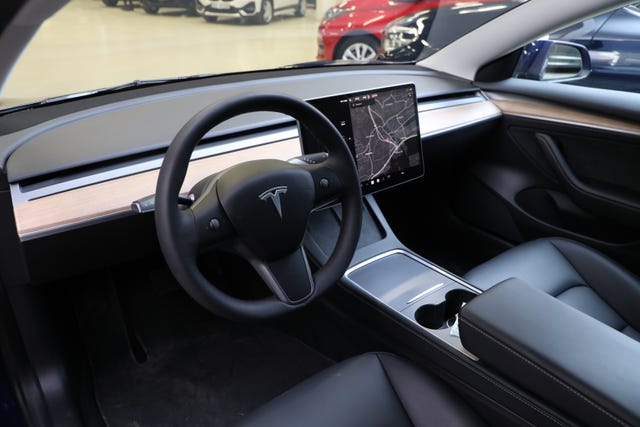 2022 TESLA MODEL 3 - 18