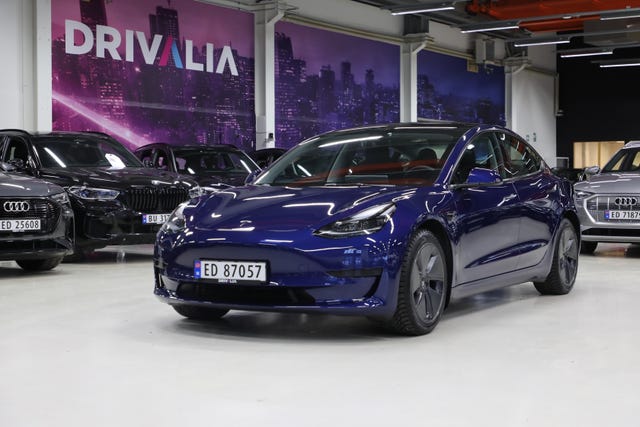 LRW3E7FR6NC568205 2022 TESLA MODEL 3-0
