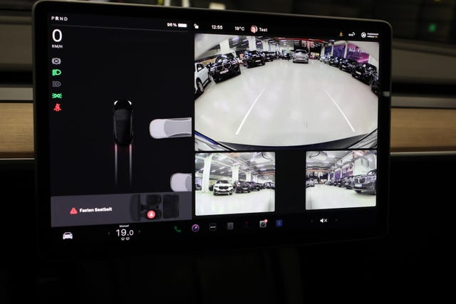2022 TESLA MODEL 3 - 28