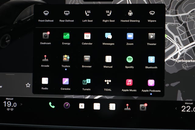 2022 TESLA MODEL 3 - 22