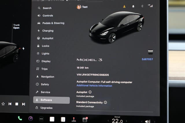 2022 TESLA MODEL 3 - 25