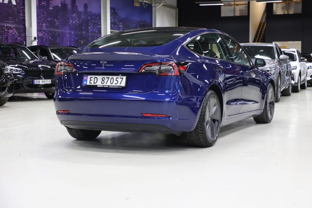 LRW3E7FR6NC568205 2022 TESLA MODEL 3-5