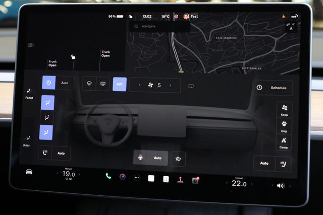 2022 TESLA MODEL 3 - 23