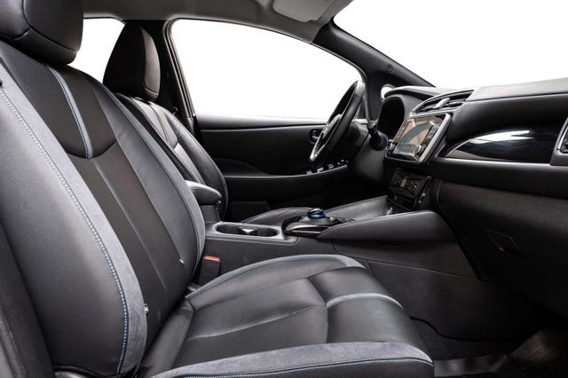 2021 NISSAN LEAF - 26