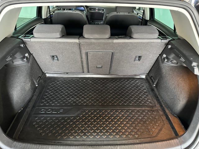 2018 VOLKSWAGEN GOLF - 28