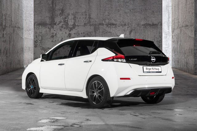 2022 NISSAN LEAF - 7