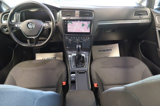 2018 VOLKSWAGEN GOLF - 31