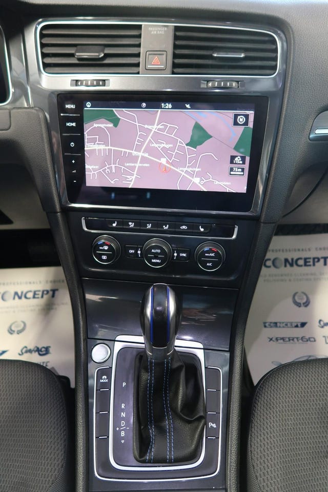 2018 VOLKSWAGEN GOLF - 35