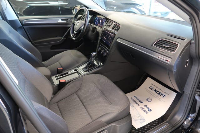 2018 VOLKSWAGEN GOLF - 33
