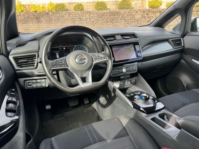 2020 NISSAN LEAF - 10