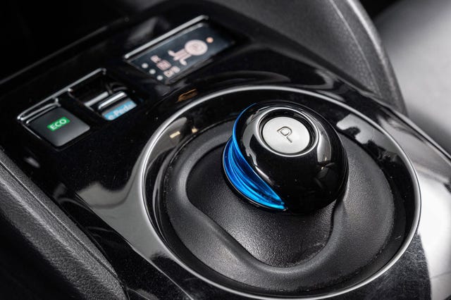 2021 NISSAN LEAF - 15