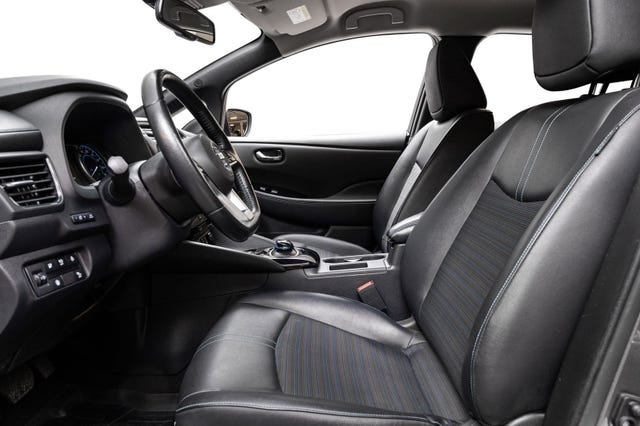 2021 NISSAN LEAF - 9