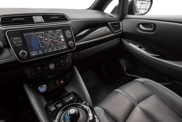 2021 NISSAN LEAF - 16