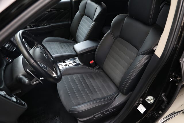 2020 MITSUBISHI OUTLANDER - 28