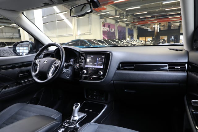 2020 MITSUBISHI OUTLANDER - 13